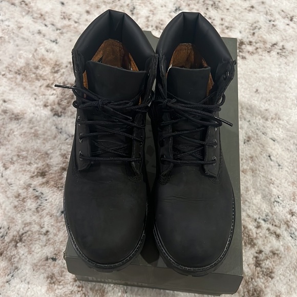 Timberland Black Nubuck Boots - Picture 10 of 16